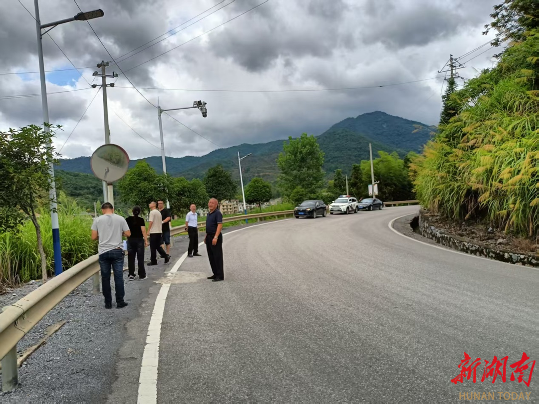 漣源公路：多部門聯(lián)合排查公路隱患