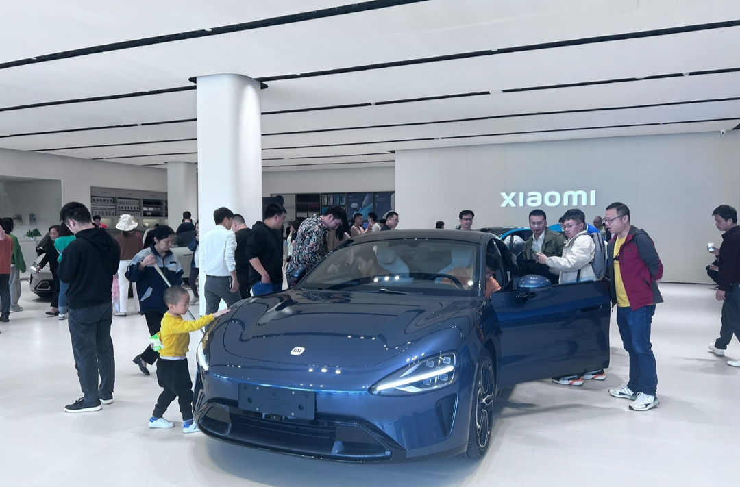 每5輛電動汽車就有2個充電樁 我國建成全球最大電動汽車充電網(wǎng)絡(luò)