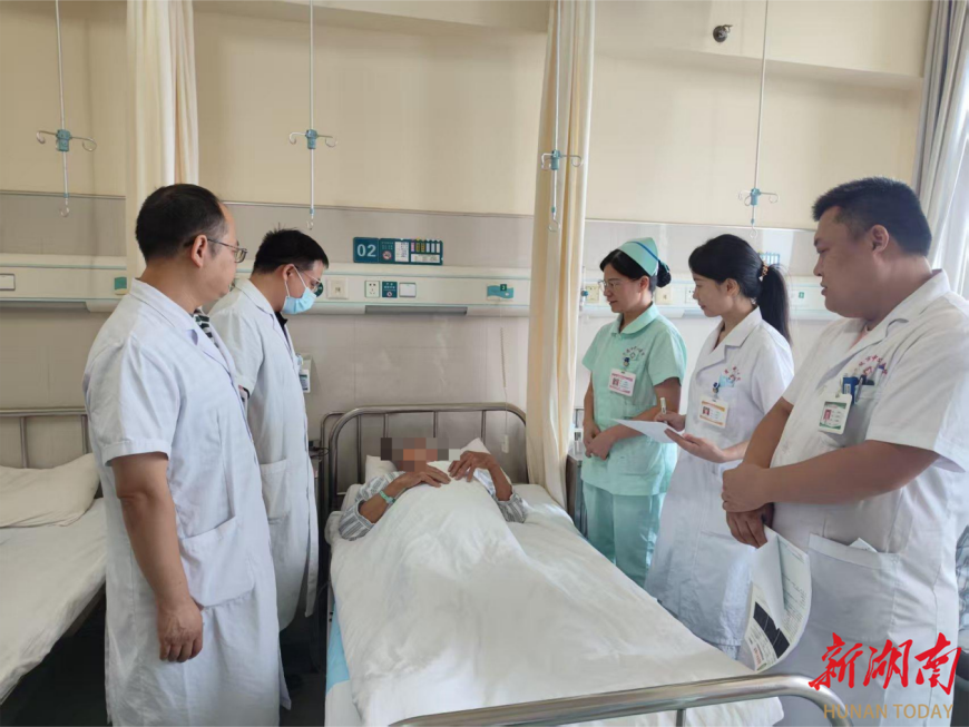 【國家區(qū)域醫(yī)療中心建設(shè)】婁底市中心醫(yī)院再助高危前列腺增生老人重獲健康