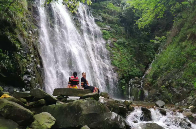 臨湘市龍窖山風景名勝區(qū)獲評“中國綠水青山文旅典范景區(qū)”