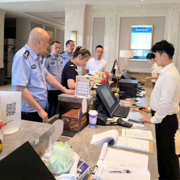 岳阳市南湖新区多部门联合服务，优化营商环境护航企业发展！