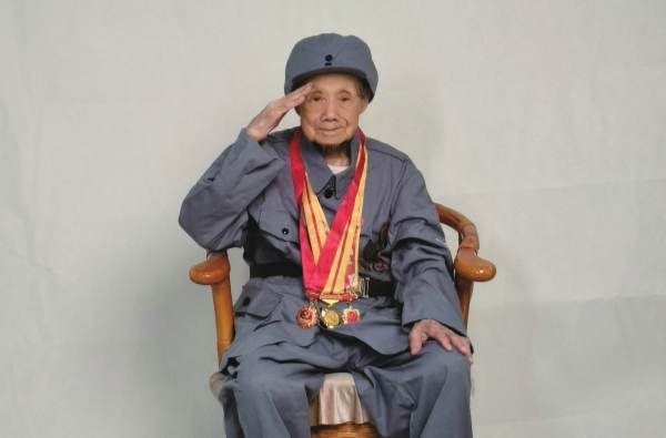 尋訪抗戰(zhàn)老兵丨抗日就不怕犧牲——訪104歲抗戰(zhàn)老兵周富國@湖南日報