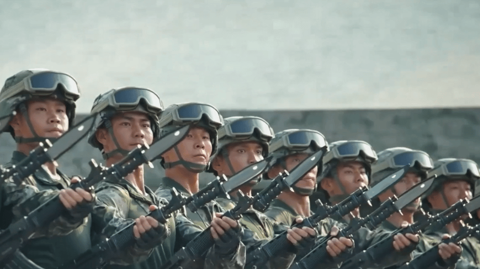 九三阅兵倒计时6天！气势如虹、英姿飒爽在训练场上具象化了