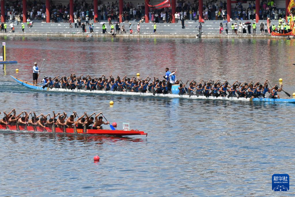 2025中国传统龙舟赛（麻阳站）落幕，八方来客赛场内外“迈开步 动出彩”