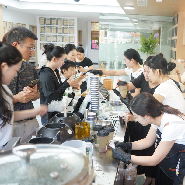 臨湘“草本悅飲”橫空出世 健康新風尚席卷而來