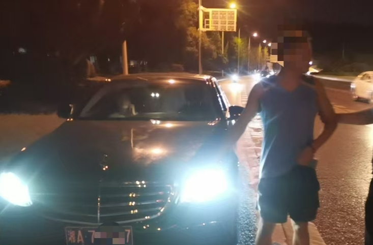 回國不換證 酒駕還上路 長沙交警現(xiàn)場查獲“雙非”駕駛員
