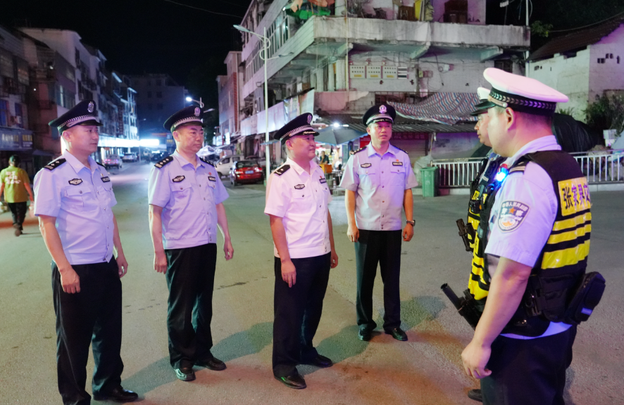 桑植公安七夕清查护平安 同步织密反电诈防护网