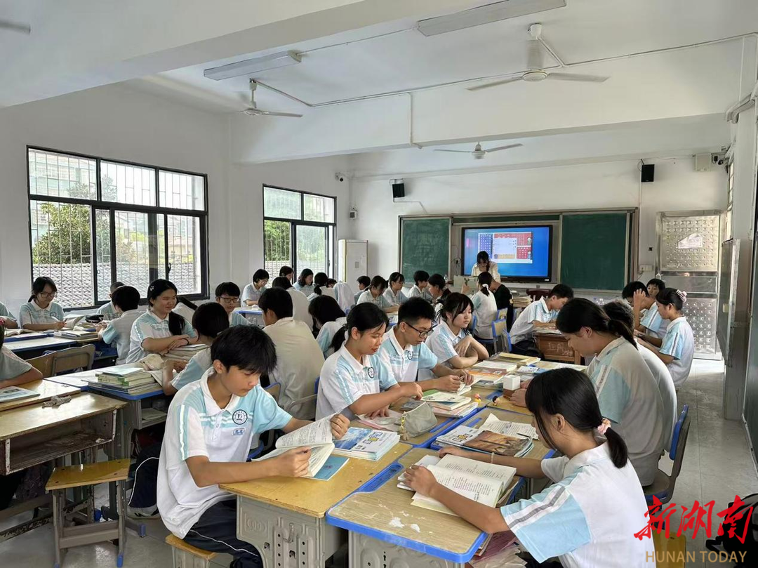 岳阳君山区钱粮湖镇中学喜迎新学期，井然有序启新程