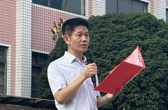 秋季開學·書記校長這樣說｜明德雨花實驗中學校長劉輝：烽火永銘記，奮斗正青春
