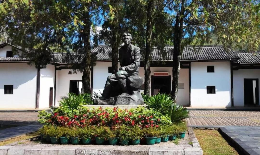 湖南工業(yè)大學(xué)“井岡夢(mèng)實(shí)踐團(tuán)”開展暑期實(shí)踐活動(dòng)