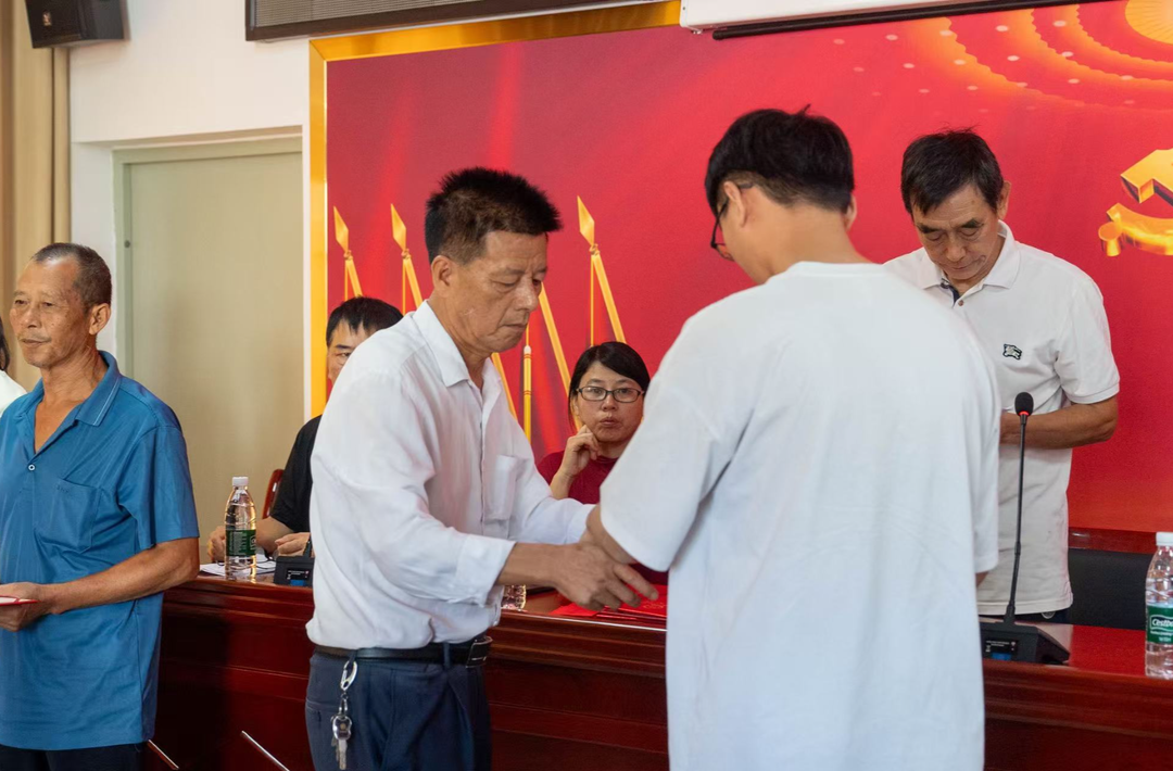 十九载爱心接力！台山高塘乡贤为学子点亮求学之路
