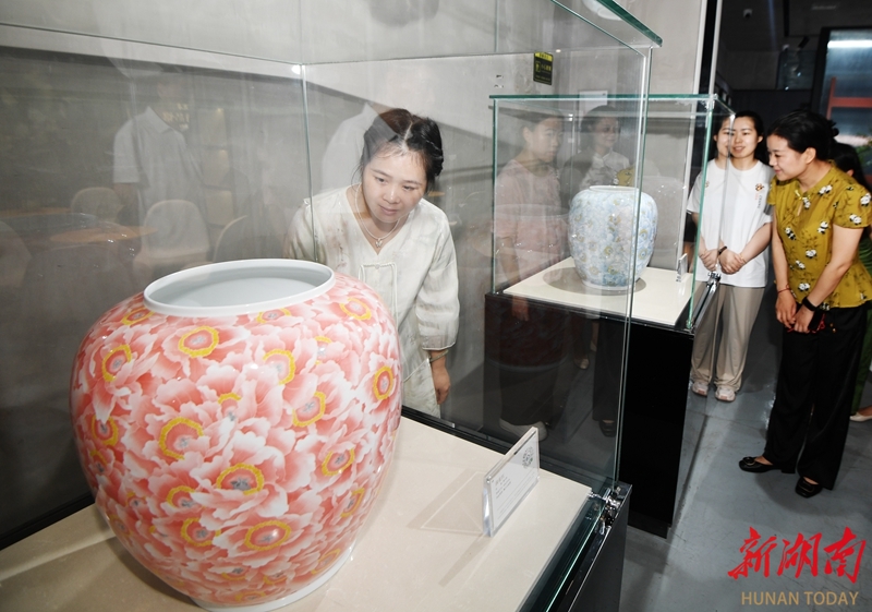 領(lǐng)略湖湘工藝美術(shù)魅力
