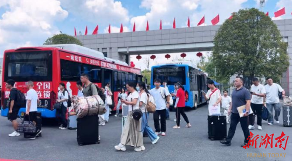 株洲科技职业学院喜迎首届新生：科技赋能迎新 温情护航成长 校企携手筑梦