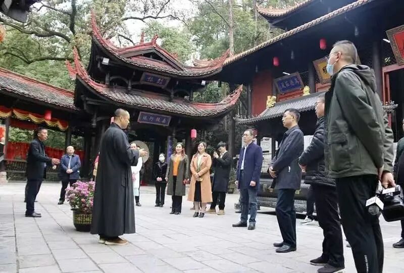 藥香潤沃土 履職綻芳華——記湘西州十五屆人大代表吳鳳花