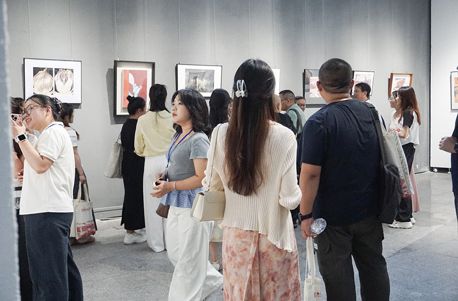 首屆湖南小幅水彩展在衡陽(yáng)師范學(xué)院開(kāi)展