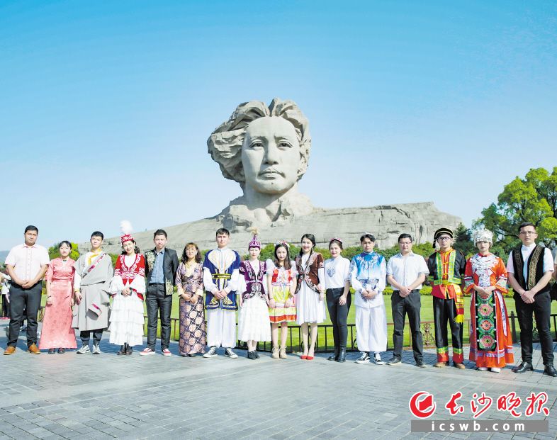 石榴花開滿星城 長沙高質(zhì)量創(chuàng)建全國民族團結(jié)進步示范市