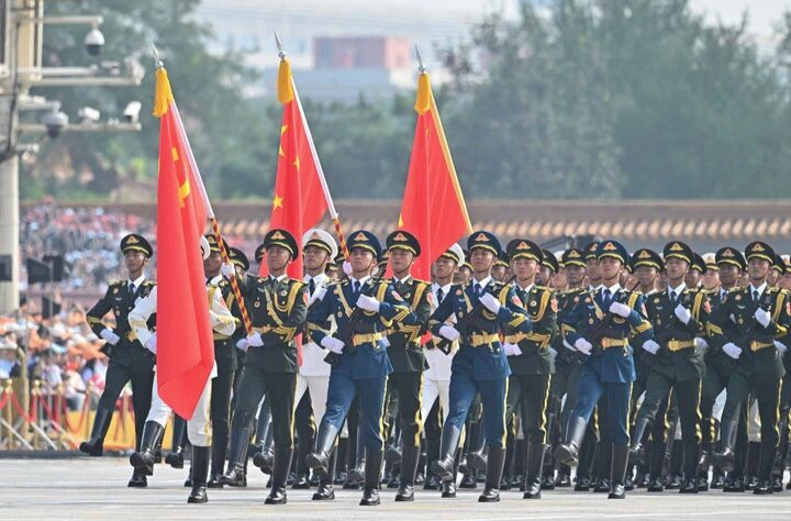 震撼！連線在閱兵現場觀禮的上海教育界代表：科技護國，使命燃爆