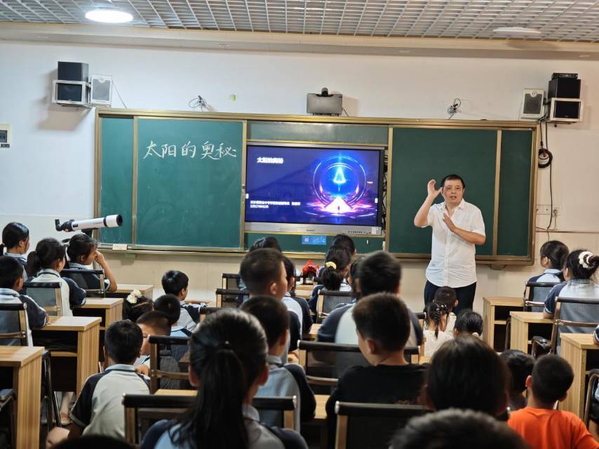 長(zhǎng)沙縣湘陰小學(xué)開(kāi)展科普活動(dòng)