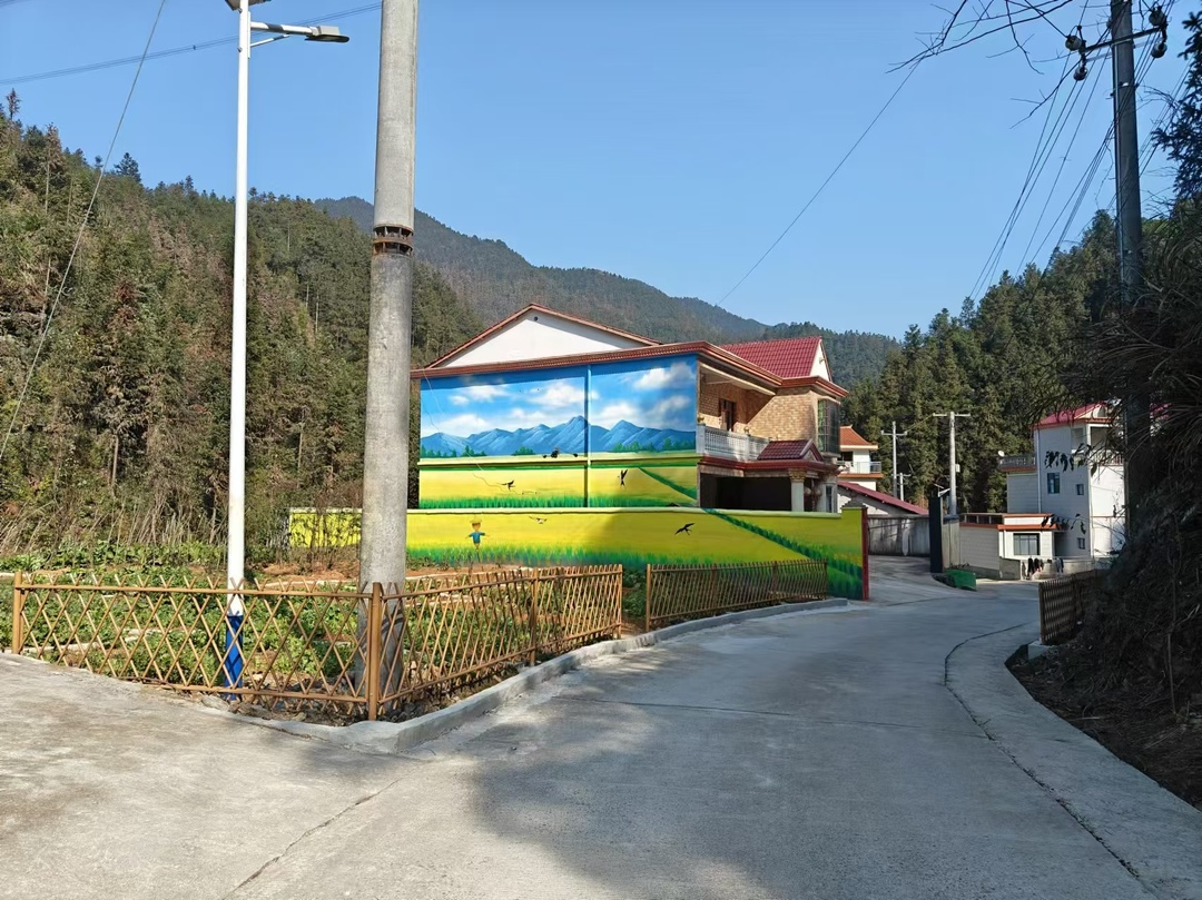 讓百姓住在“景區(qū)”里——洞口環(huán)境整治繪新景，生態(tài)賦能促振興