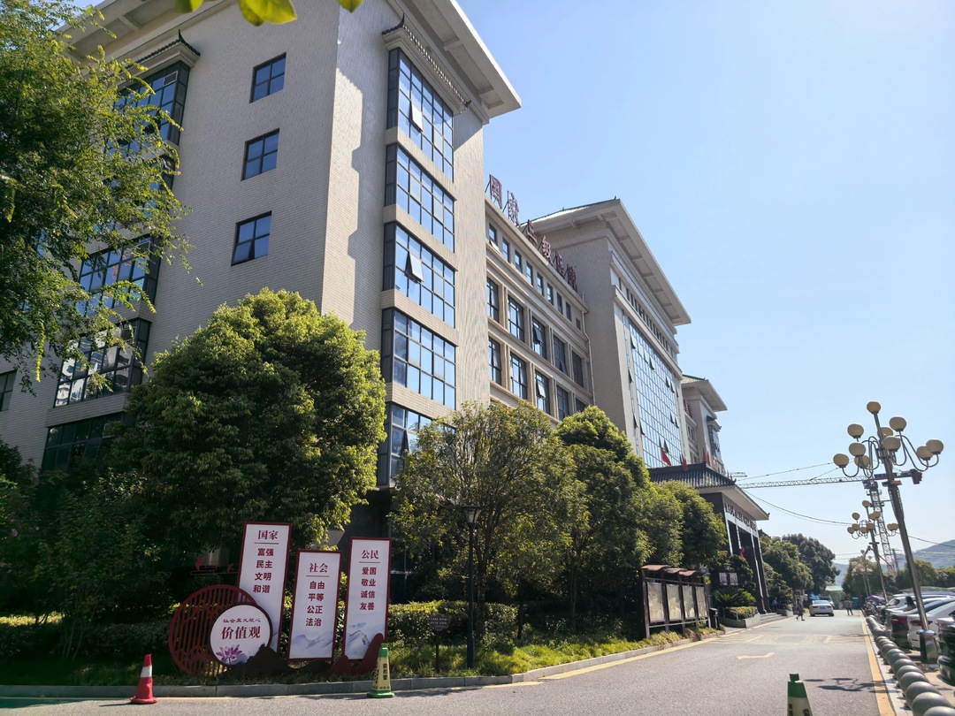 “公园式”医院  焕新疗愈体验