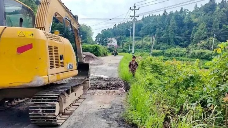 桃源縣茶庵鋪鎮(zhèn)：聚焦群眾“急難愁盼”  暢通3000余米民生路
