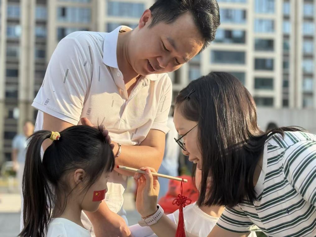 “璀璨星城，啟蒙未來(lái)”長(zhǎng)沙開學(xué)季丨傳統(tǒng)與紅色交織 校園開學(xué)活動(dòng)繪就成長(zhǎng)畫卷（三）