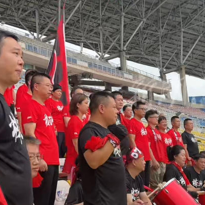 “湘超”株洲隊(duì)球迷準(zhǔn)備就緒 只待吶喊！