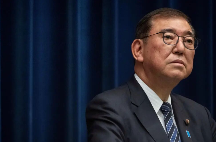石破茂宣布辞去自民党总裁职务