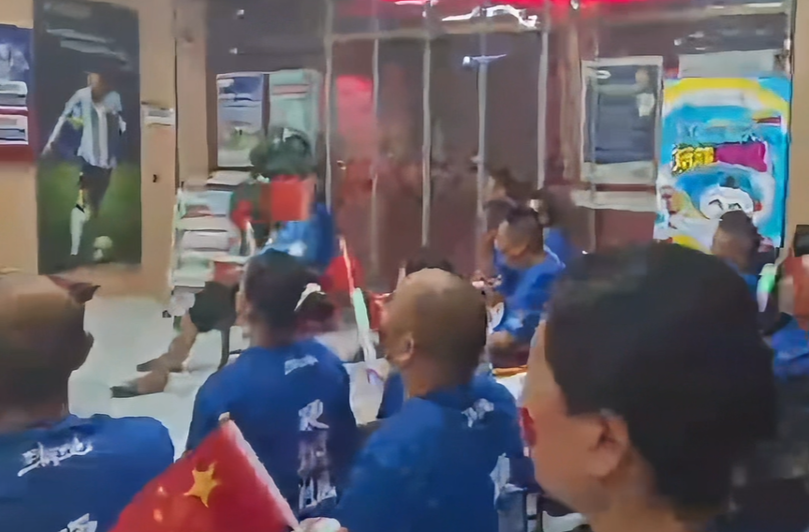 瘋狂的“湘超”·視頻丨婁底體彩第二現(xiàn)場為湘超加油