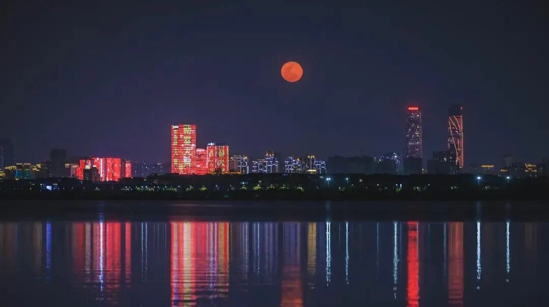 今晚记得抬头看，错过要等到2028年！（附观赏时间表）