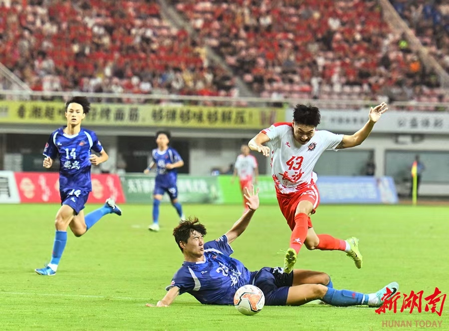 小蔡一碟|人人都能踢五分鐘湘超