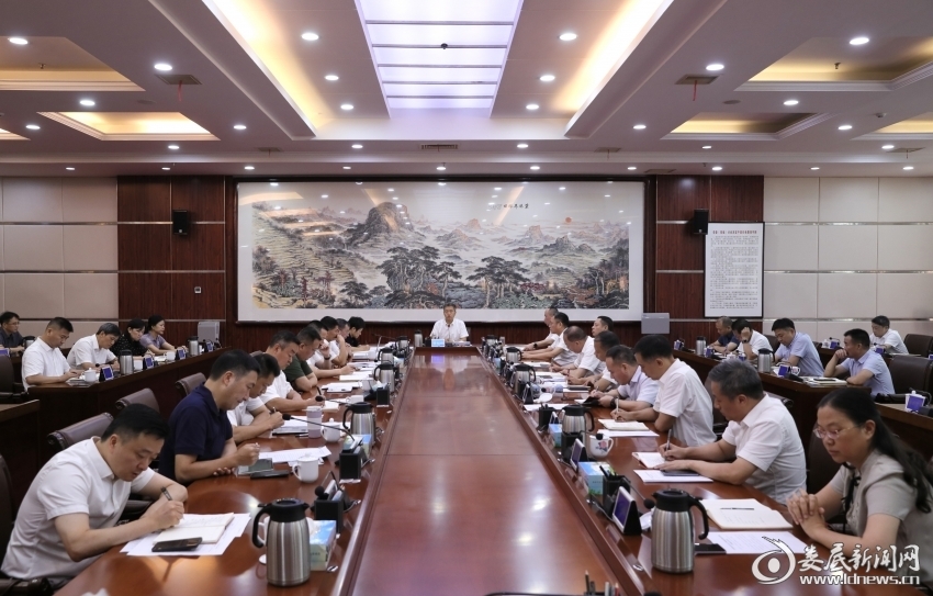 曾超群：站穩(wěn)群眾立場 扛牢自身責任 打贏集中整治總體戰(zhàn)突擊戰(zhàn)