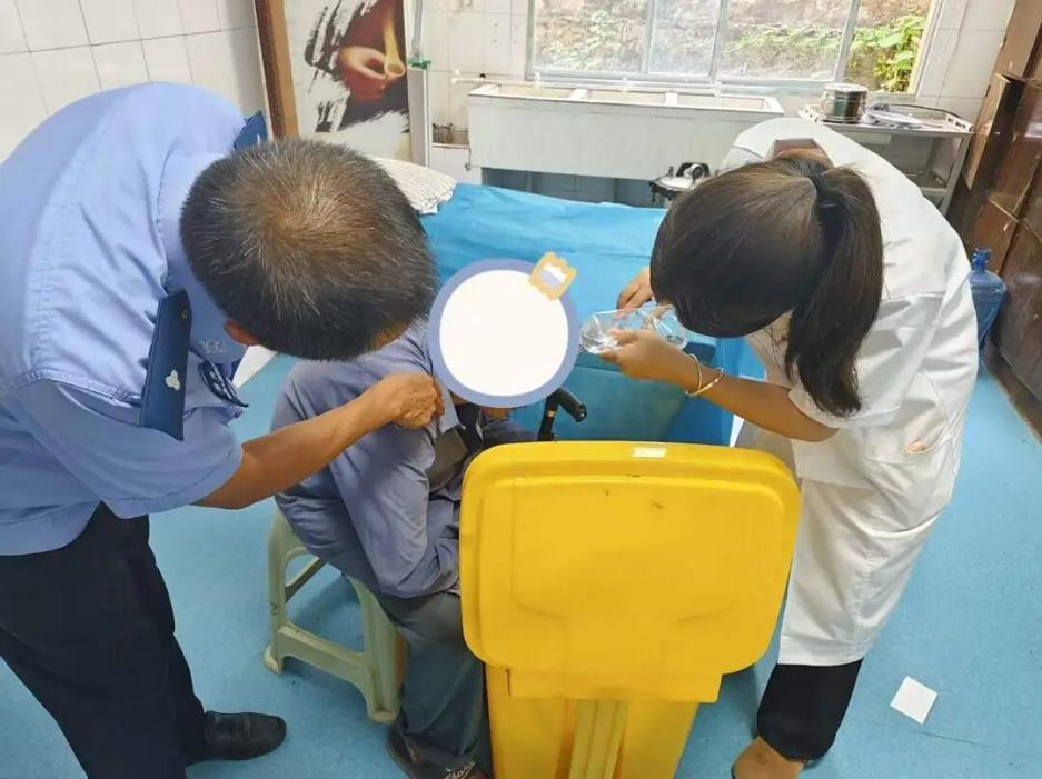 紅色示范顯擔(dān)當(dāng)：那一刻，幸好有他們！