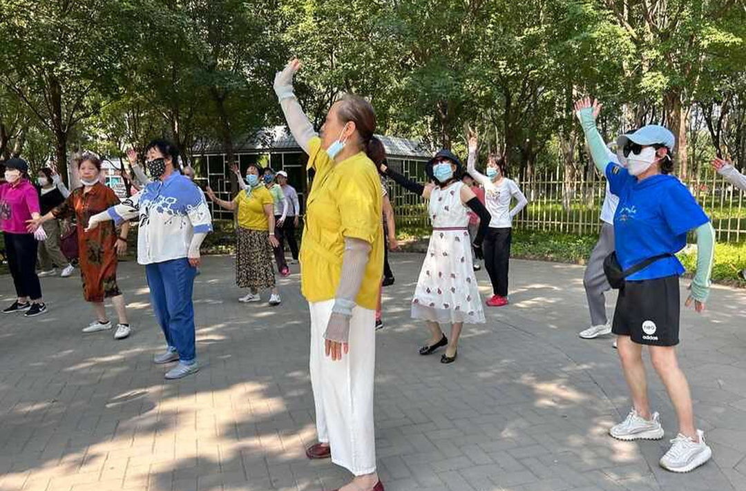 北京常住老人数量首破500万大关，预计2050年达到峰值