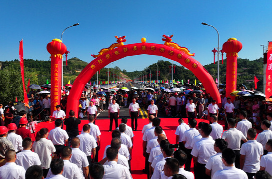 通的是“爛尾橋” 轉(zhuǎn)的是干部作風——寫在辰溪縣沅水三橋通車之后