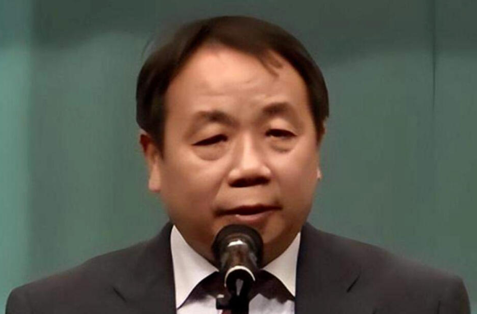 驻日本大使馆发言人就对日本参议员石平进行制裁答记者问