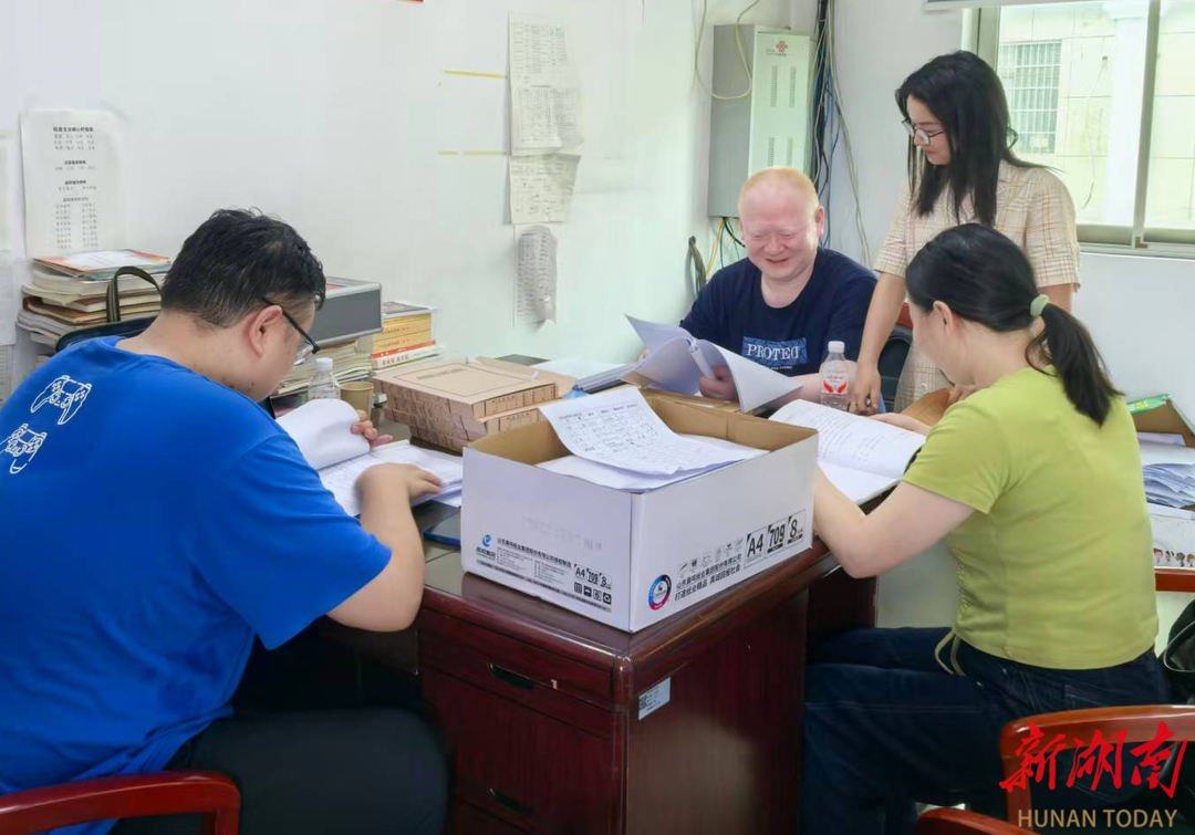 社會(huì)監(jiān)督員+企業(yè)聯(lián)系點(diǎn)雙軌制賦能營(yíng)商環(huán)境優(yōu)化  益陽(yáng)資陽(yáng)區(qū)“三端”發(fā)力構(gòu)建行政執(zhí)法監(jiān)督閉環(huán)