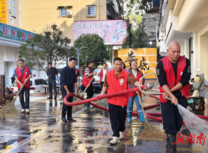 婁底市城管局機(jī)關(guān)黨委：構(gòu)建“全民管城”共治共享新模式