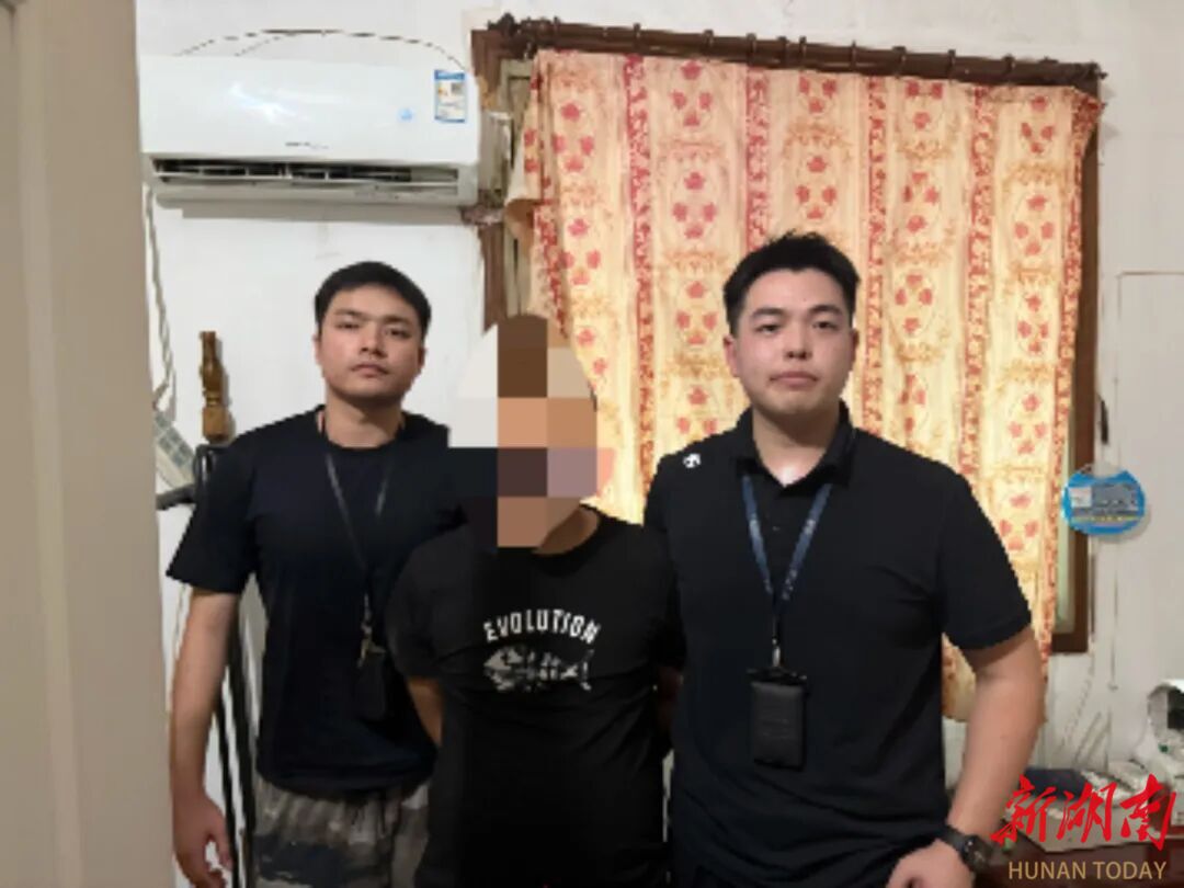 婁星公安樂坪派出所破獲“疊疊案” 兩名“拉車門”竊賊落網(wǎng) 