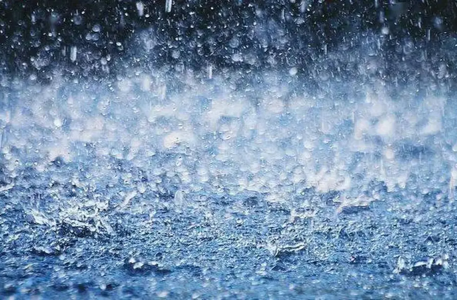 河南多地发布暴雨红色、黄色预警 高速多个路段禁行