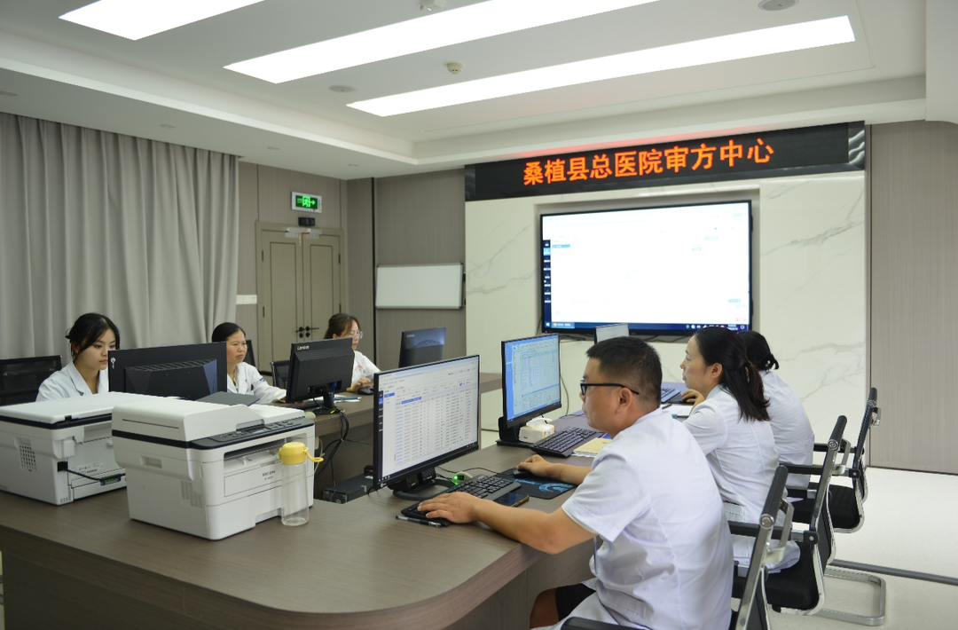 桑植县总医院审方中心：小药方 大民生
