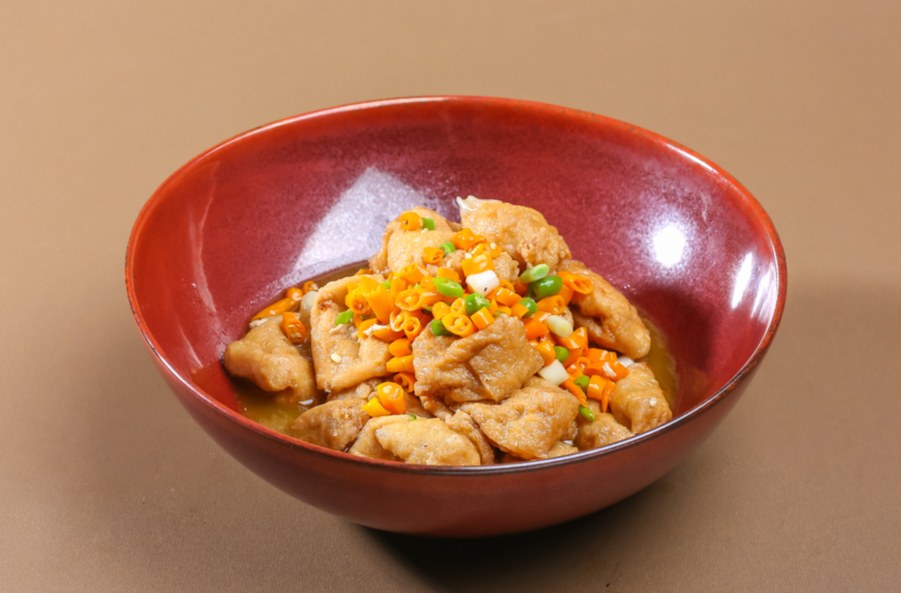 衡東黃貢椒炒油豆腐亮相迪拜，衡東土菜成湘菜出海“文化名片”