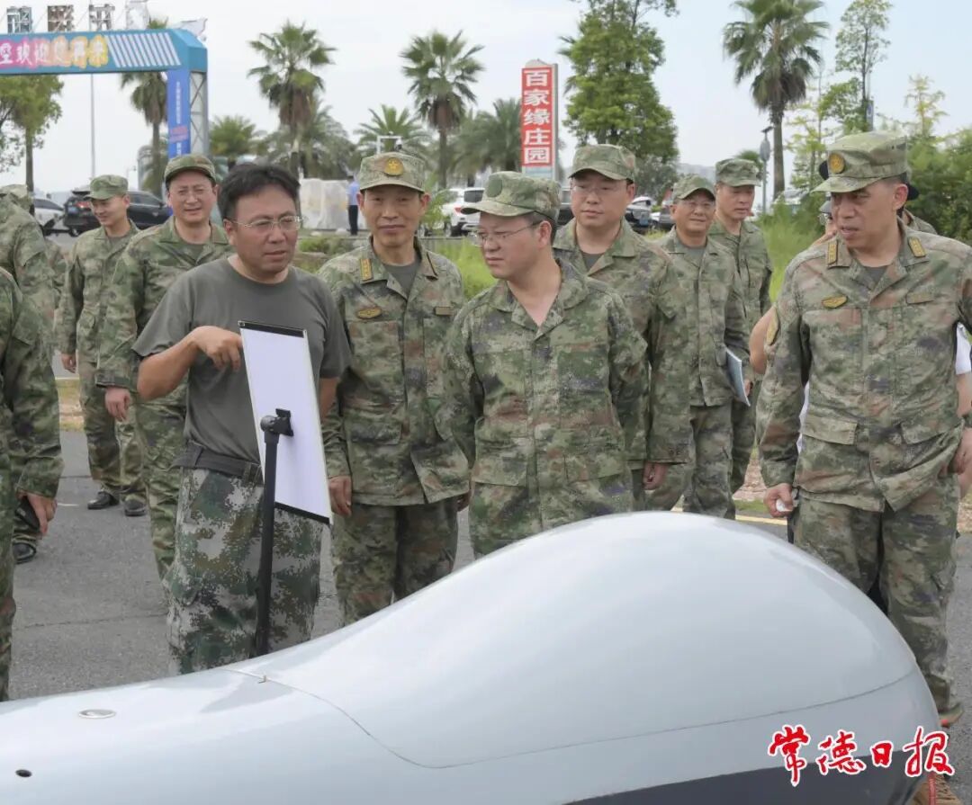 常德舉行軍地聯(lián)合演練暨市縣領(lǐng)導(dǎo)過“軍事日”活動