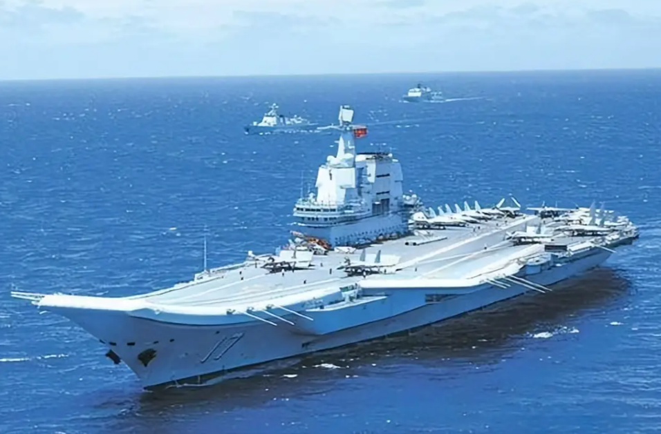 玉渊谭天：福建舰首次通过台湾海峡意味着什么