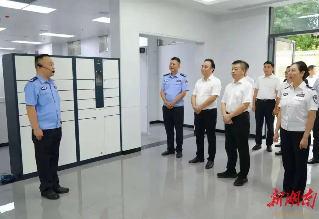 不斷開創(chuàng)新時代望城公安工作新局面，秦國良蔡鋒帶隊調(diào)研全區(qū)公安工作