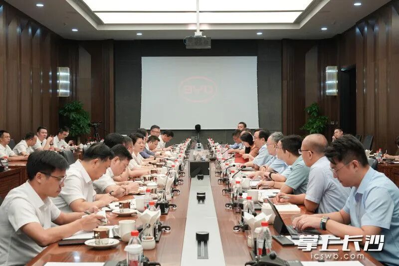 吳桂英赴粵港澳大灣區(qū)招商考察