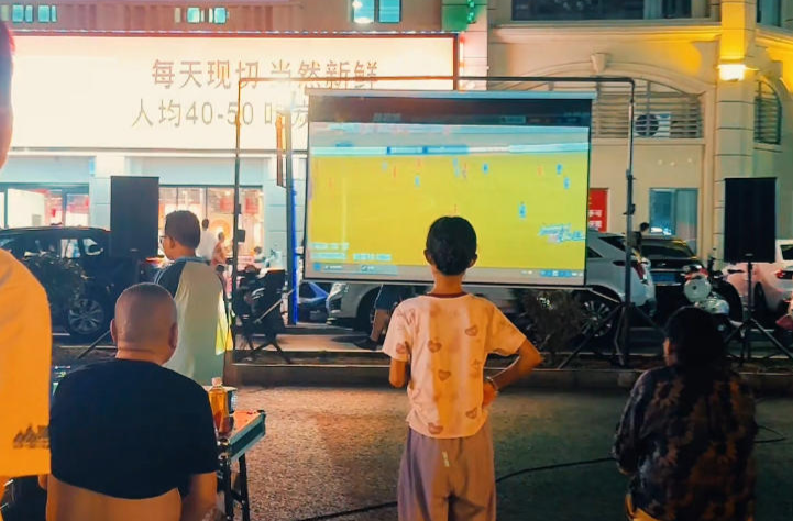邵陽隊(duì)首戰(zhàn)大捷！寶慶的夜，有湘超的燃，更有美食的暖