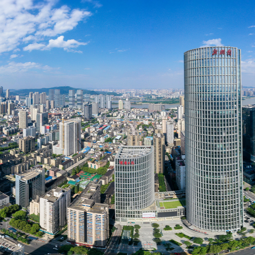 長(zhǎng)沙市開福區(qū)蟬聯(lián)“中國(guó)樓宇經(jīng)濟(jì)標(biāo)桿城區(qū)”，新湖南大廈再獲中國(guó)樓宇經(jīng)濟(jì)招商運(yùn)營(yíng)標(biāo)桿項(xiàng)目