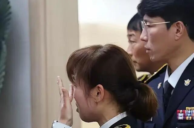 這位韓國警長，值得我們永遠銘記