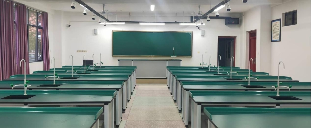 张家界市第一中学完成理化生实验操作考室建设工作